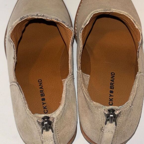 Lucky Brand Freelia tan suede leather ankle booties boots 6.5 EUC - Picture 6 of 8